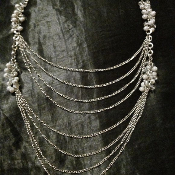 🎉Silver Tone Multi Layer Chain Necklace - Picture 3 of 8